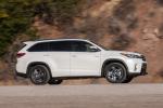 Toyota Highlander Limited Hybrid 2016 года